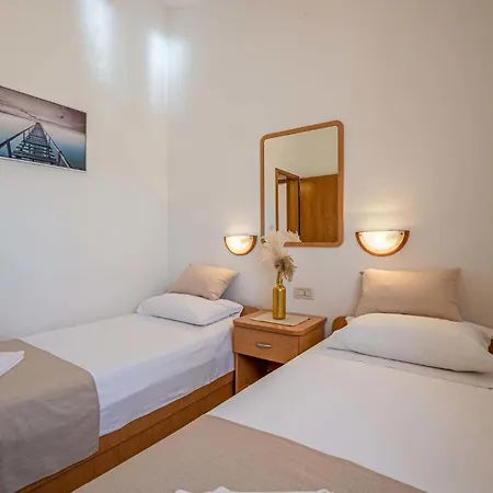 2 Bedroom Front In Medulin